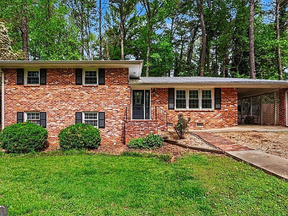 4th image of 1455 Sanden Ferry Dr