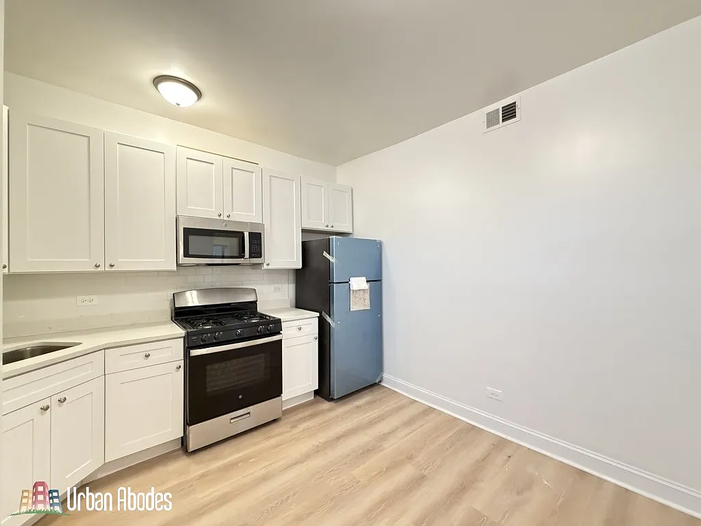 2 bed, 908 sqft, $2,895 — Photo 4