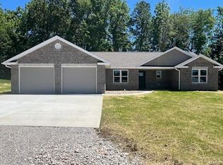 4036 Breckenridge Dr, Hannibal, MO
