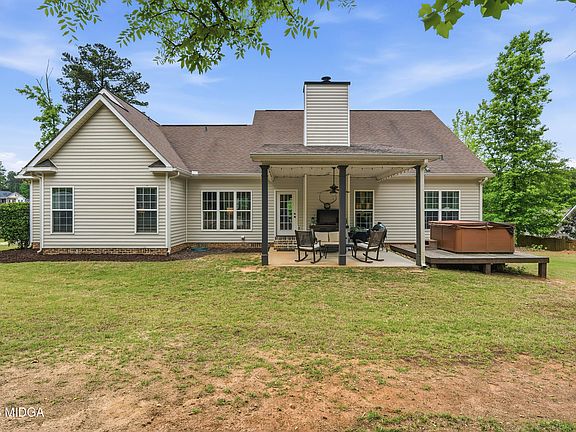 4th image of 113 Oakwood Dr
