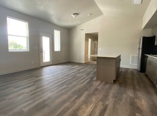 142 7th St, Ogden, UT 84404