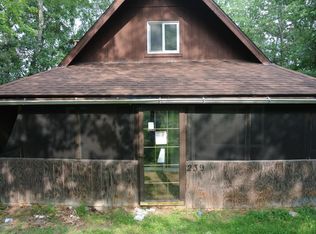 239 Acorn Cir, Bushkill, PA 18324