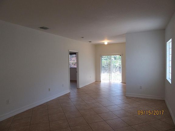 4th image of 2630 NE 3rd Dr Unit 104