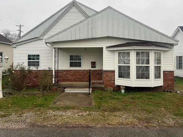 808 S 2nd St, Boonville, IN 47601