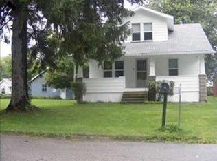 262 Salem St, Conneaut, OH 44030