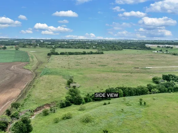 186 South Cres #2302, Abbott, TX 76621