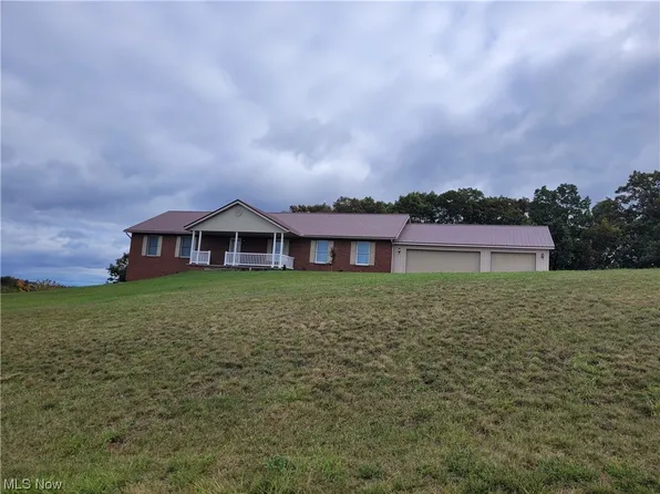 6030 Macaw Rd NE, Minerva, OH 44657