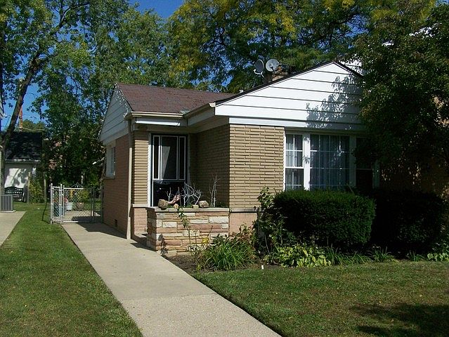 1st image of 3916 Lunt Ave