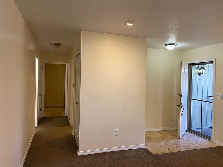 1114 Centaur Cir #A — Photo 5