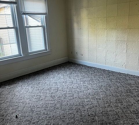 5th image of 113 Maryland St