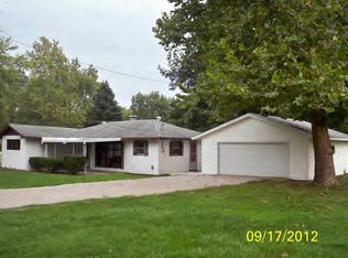 976 E Elm St, Danville, IL 61832