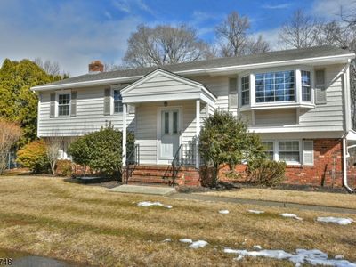 88 Lions Head Dr W, Wayne, NJ, 07470