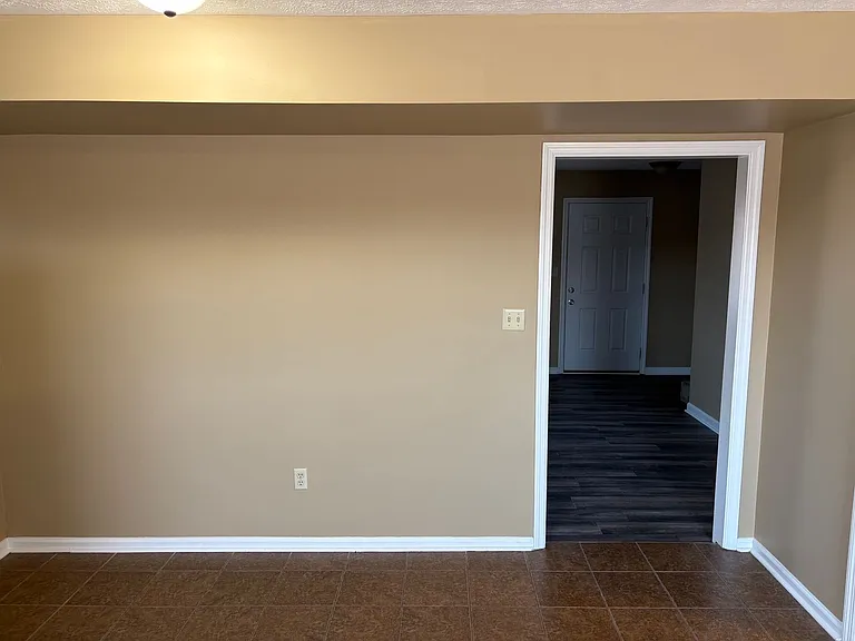 1021 Brandy Ln — Photo 4