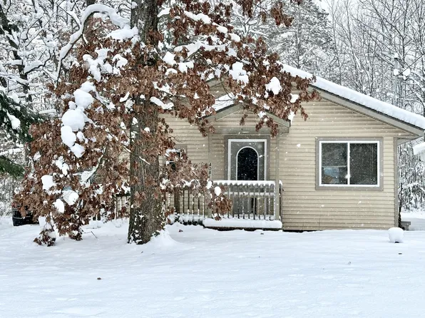 4081 3rd Ave, Newaygo, MI 49337