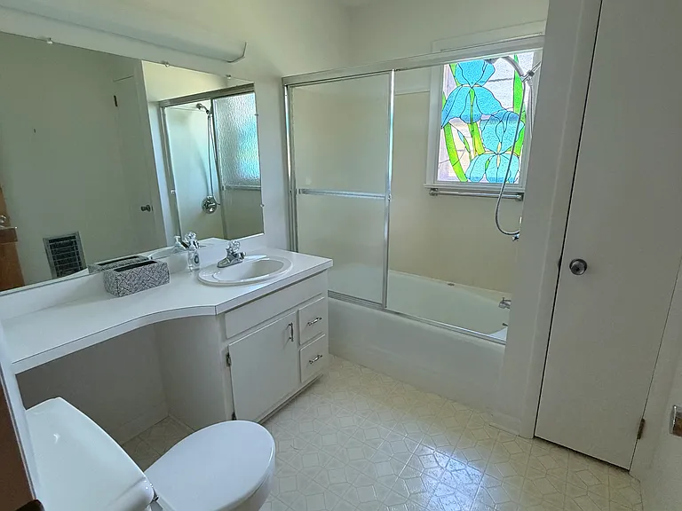 Upstairs Bathroom