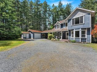 1850 Lakewood Rd, Shawnigan Lake, BC V0R2W5