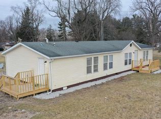 105 N Us Highway 421, Medaryville, IN