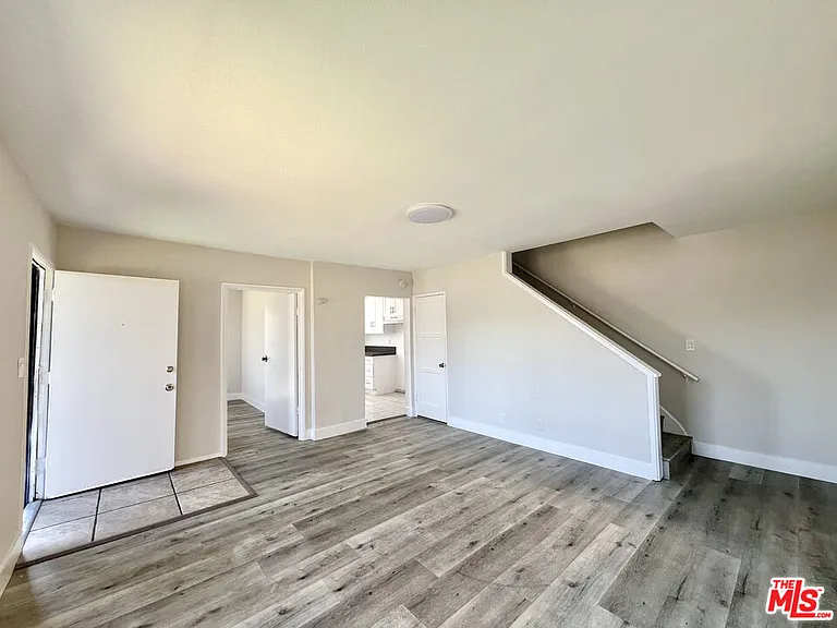 254 E Lanzit Ave #1 — Photo 4
