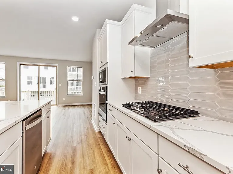9304 Barnes Loop — Photo 24