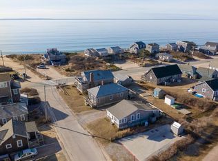 6 Champlin Ave, Narragansett, RI 02879