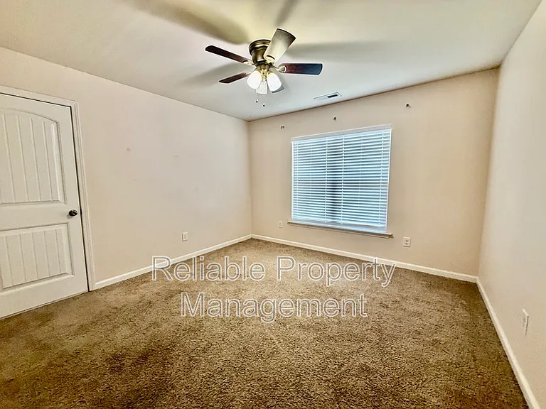 48 Salerno Dr — Photo 5