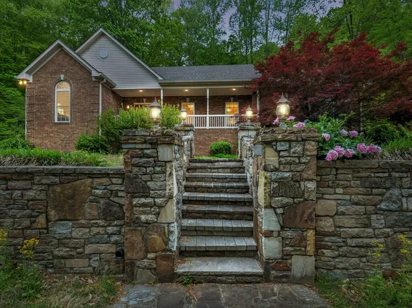 8238 Charlotte Pike, Nashville, TN 37221