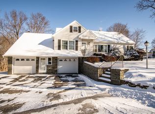 69 Wilkes Ave, Amsterdam, NY 12010