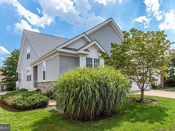 2nd image of 6059 Gallant Fox Ct