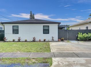 4129 SW 23rd St, Hollywood, FL 33023