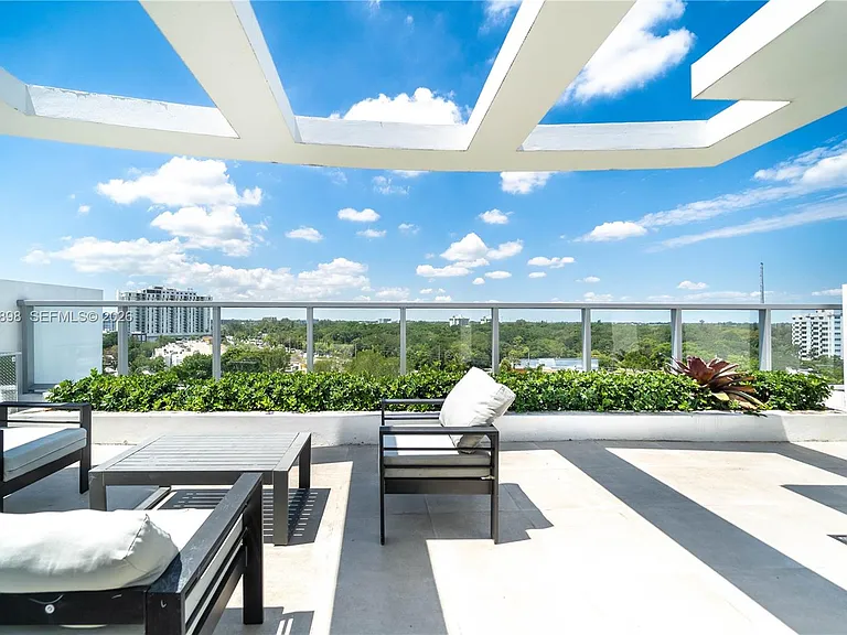 13800 Highland Dr #Penthouse 4 — Photo 32