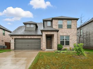 2810 Grand Lookout Ln, Arlington, TX 76001
