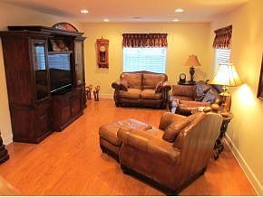2nd image of 255 Poinciana Dr
