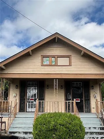 1922 Painters St