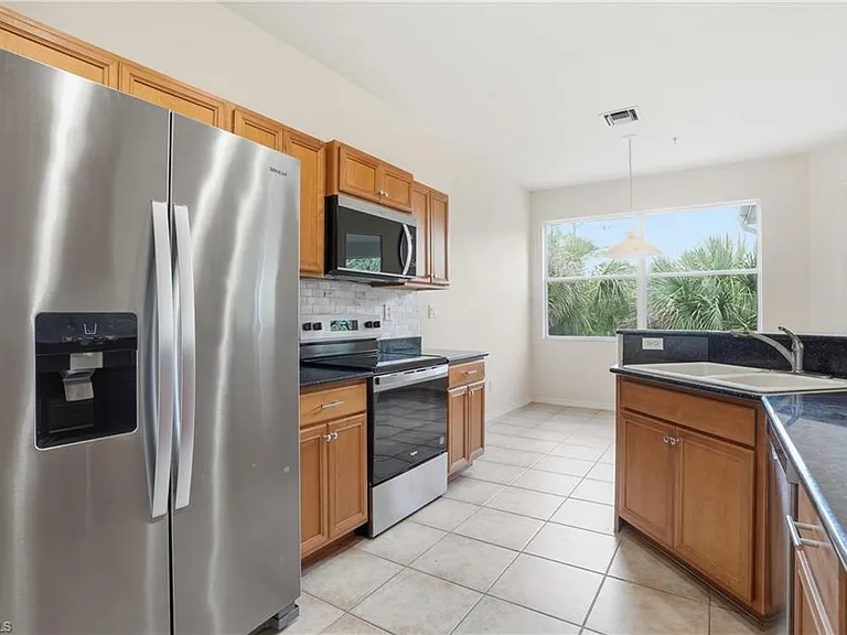 12854 Carrington Cir #7 — Photo 12