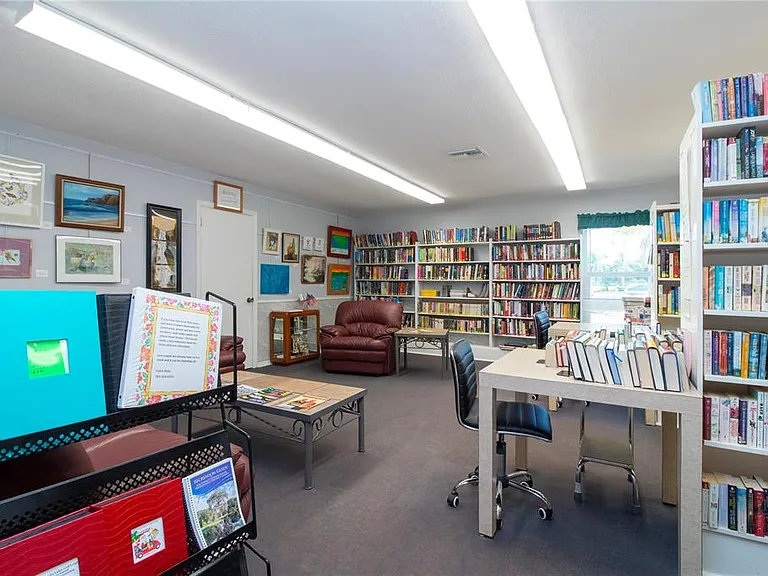 802 Buttonwood Dr — Photo 45