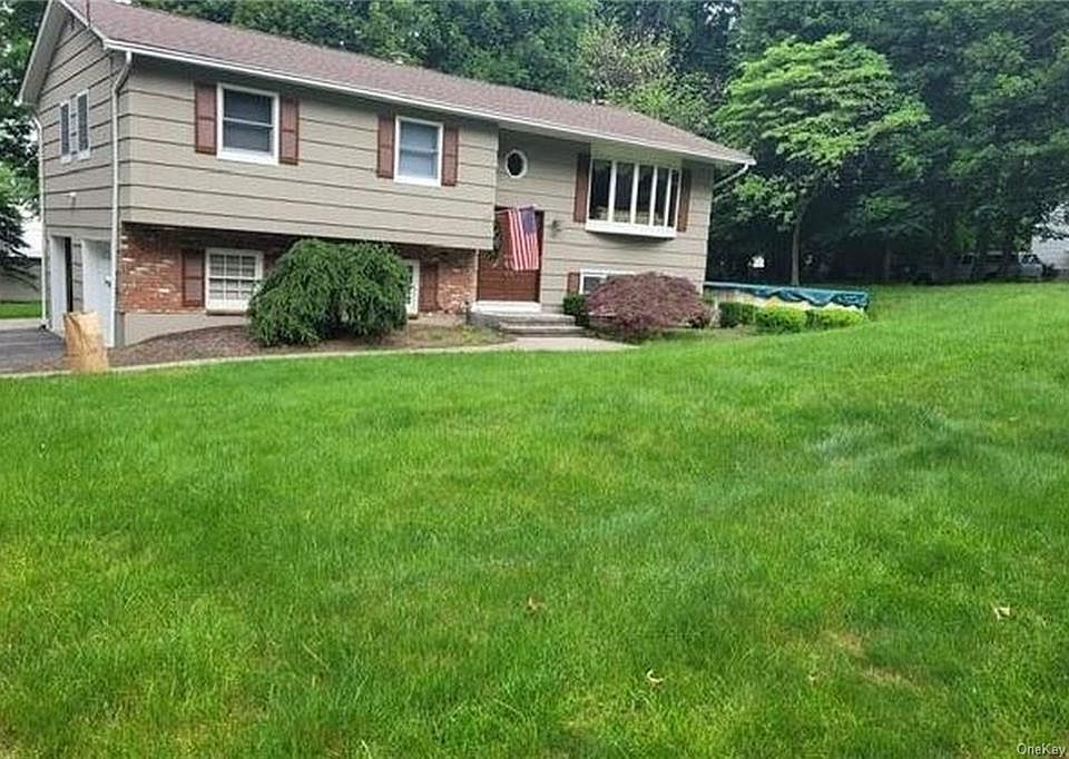 7 N Amundsen Lane, Airmont, NY 10901 | Zillow