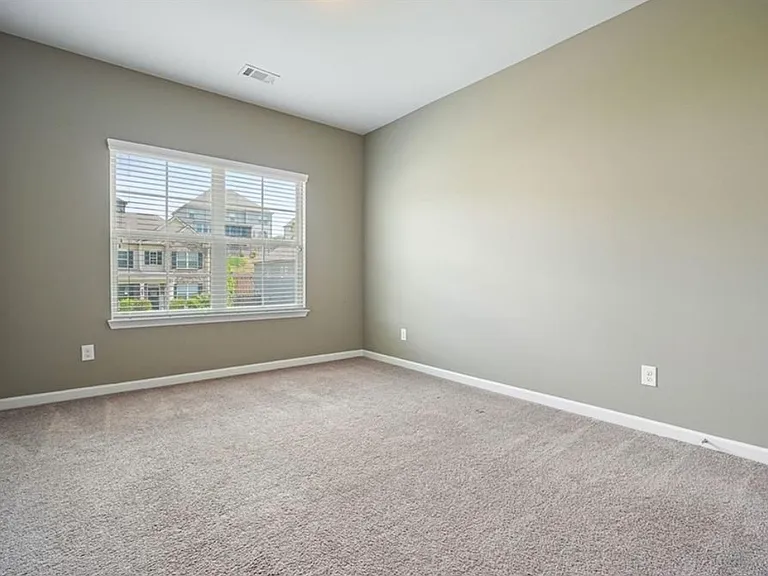 7910 Bristol Valley Dr — Photo 34