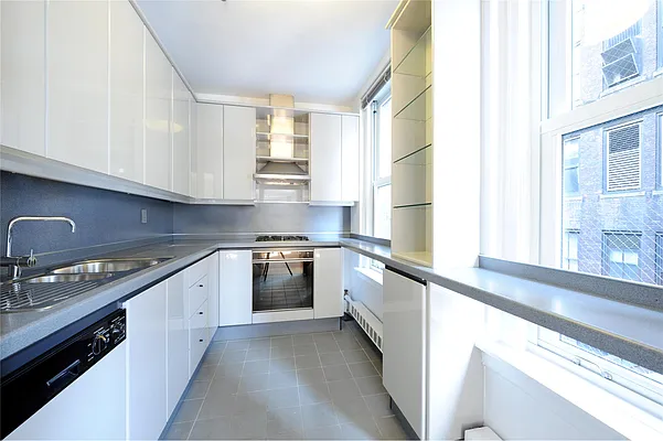 Sold by Douglas Elliman | media 16