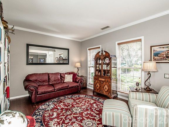 5th image of 150 Coronilla Rd