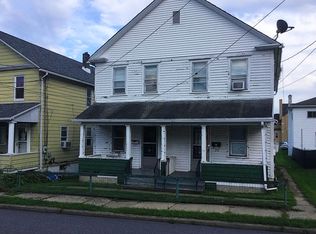 22 2nd St #2, Plymouth, PA 18651