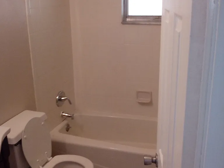 135 W Gardenia Dr — Photo 6