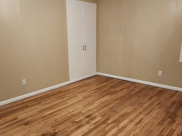 8695 SE 33rd Ave #H — Photo 36