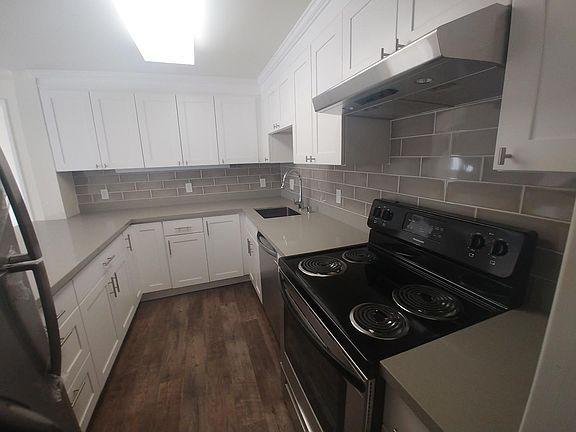 4th image of 345 Sheridan Ave #309