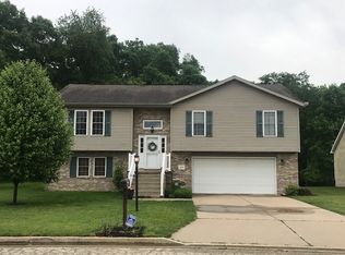 409 Independence Dr, East Peoria, IL 61611
