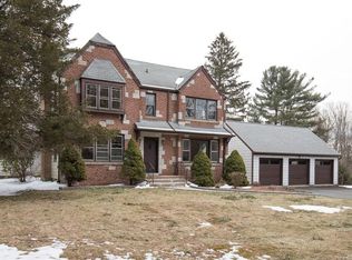 349 Amity Rd, Woodbridge, CT 06525