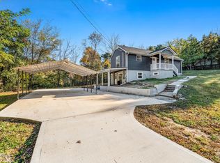 1408 Peltier Rd, Knoxville, TN 37912