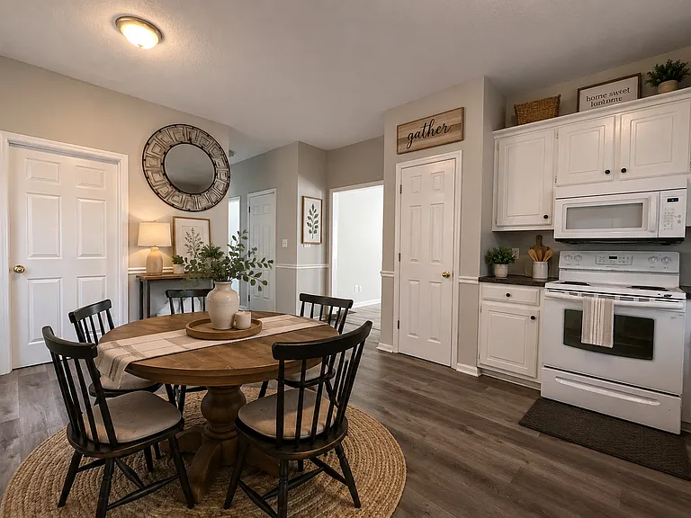 6122 Summer Side Dr — Photo 3