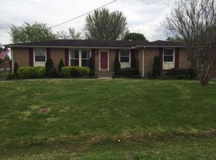 242 Bonnafield Dr, Hermitage, TN 37076