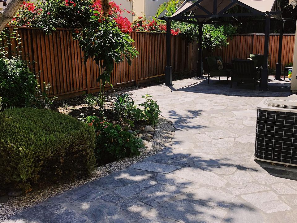 Backyard with Patio set and BBQ