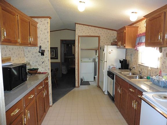 2nd image of 294 Balley Castle Dr